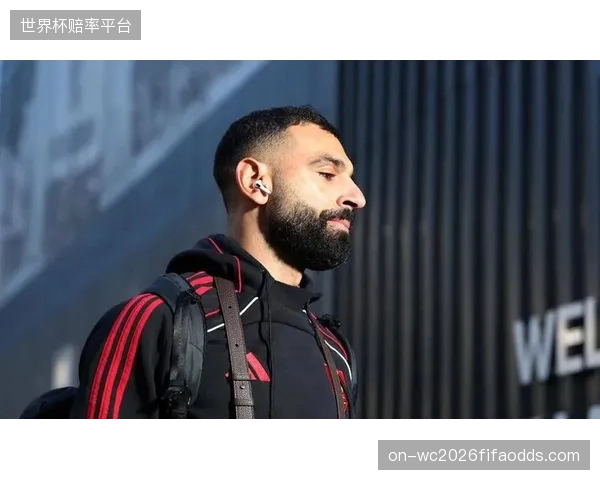 Sorare平台上的英超球员NFT卡牌交易，因涉及球员肖像权的二次授权，其收入分配机制正从法律协商转向智能合约自动执行